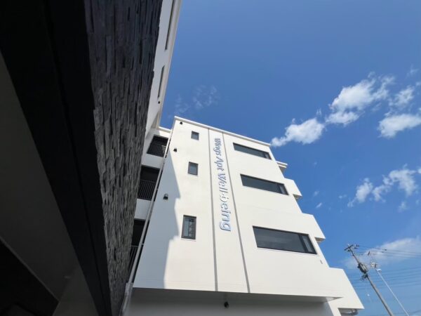 <span style=background-color:#000000;color:#ffffff;>-New-</span>　Wings Apartment (沖縄県うるま市)の施工事例