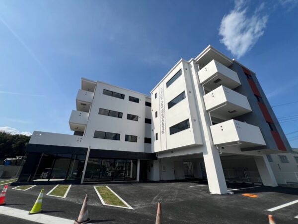 <span style=background-color:#000000;color:#ffffff;>-New-</span>　Wings Apartment (沖縄県うるま市)の施工事例
