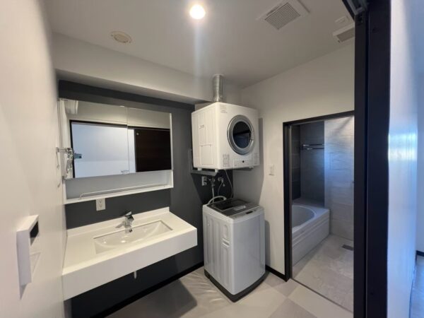 <span style=background-color:#000000;color:#ffffff;>-New-</span>　Wings Apartment (沖縄県うるま市)の施工事例