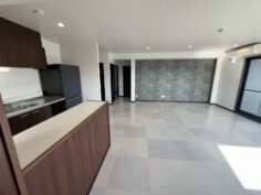 <span style=background-color:#000000;color:#ffffff;>-New-</span>　Wings Apartment (沖縄県うるま市)の施工事例サムネイル